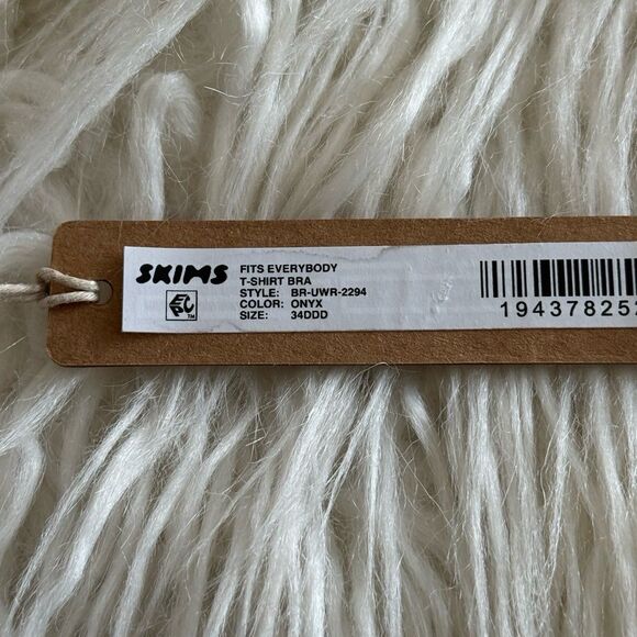 Skims Fits Everybody T-shirt Bra Onyx Size 34DDD - Picture 8 of 8